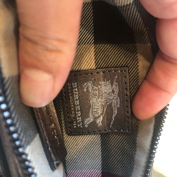 Burberry wristlet - Picture 6 of 7